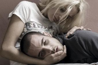 რა უნდა გააკეთო, თუ შენი ქმარი ნარკომანია?