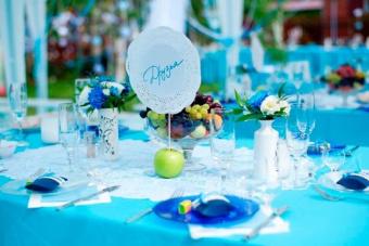 청록색 결혼식: 다채로운 화려함!